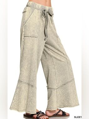 NWOT Zenana Acid Wash Exposed Seams Flare Hem Pants Size L